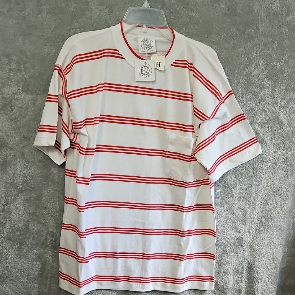 World Island Men's Red and White Striped T-Shirt Sz XL Cotton New Israel